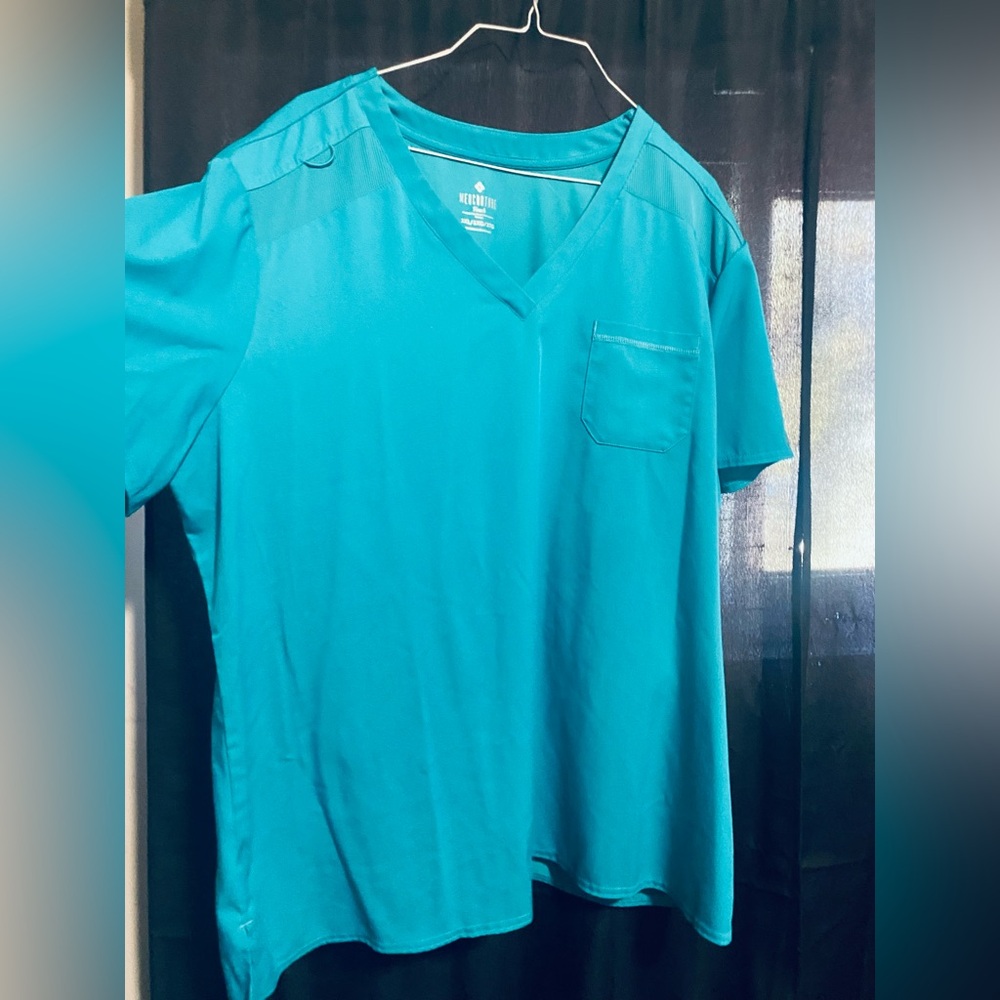 Med Couture Women's Top in Teal